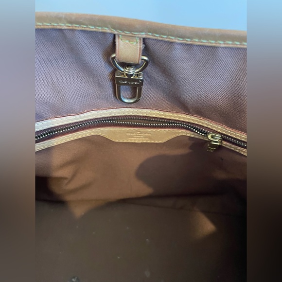 A classic, Batignolles Louis Vuitton in original print and in great shape! - Picture 11 of 16